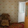 Комната на троих на третьем этаже с раскладным креслом для ребенка