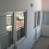 Вход во все комнаты отдельный, двери надежно запираются